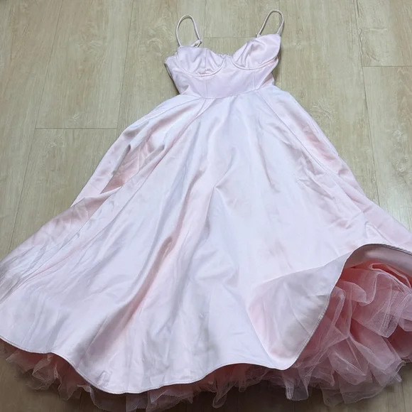 House of cb Mademoiselle Bustier Stretch Satin Midi Dress pink salt, SMALL - Picture 5 of 9